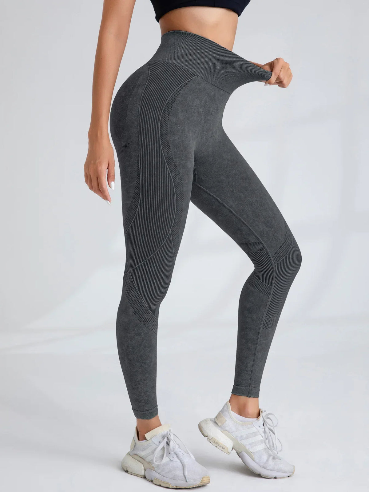 The Seamless Sculpting Legging™